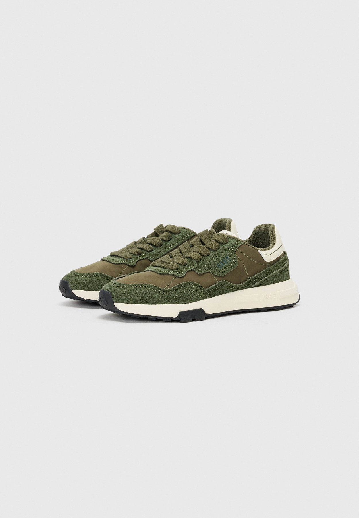 Sneaker low