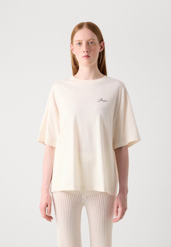 BOYFRIEND - Print T-shirt4