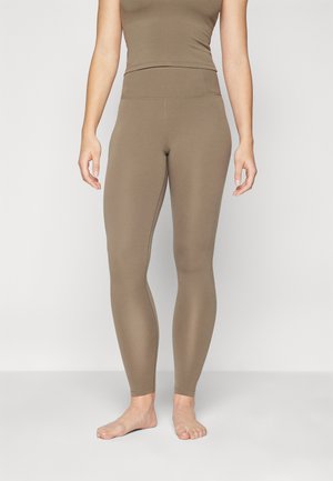 FLOAT LEGGING LONG - Leggings - green