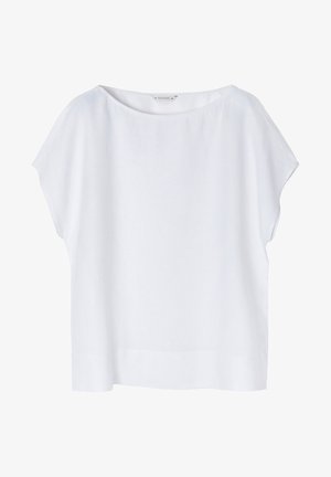 Hvid kortærmet top med bådudskæring og løs pasform. Fremstillet af letvægtsstof, der har en glat tekstur og et enkelt design.