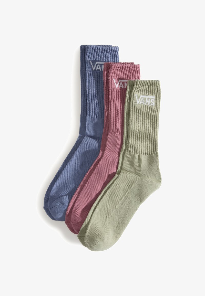 Tres pares de calcetines de tripulación en azul, morado y verde, con textura acanalada y el logo de Vans en blanco en los puños.