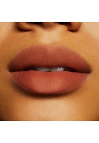 MAC POWDER KISS LIQUID LIPCOLOR - Rossetto liquido - impulsive