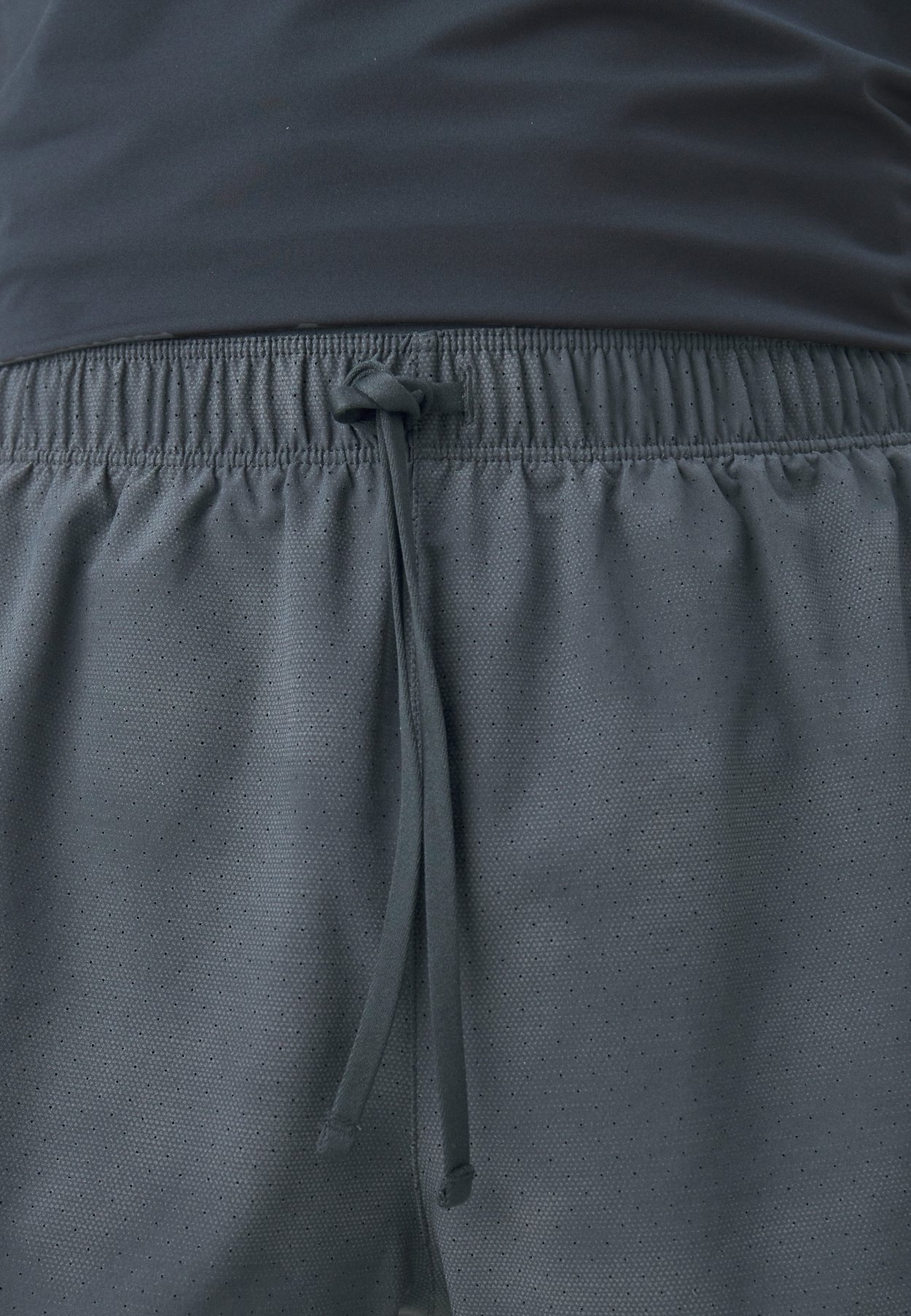 REFLECTIVE SHORT