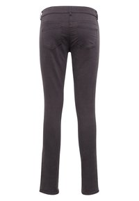 Slim-fit černé džíny s klasickým čtyřkapesním designem, hladkou texturou a středně vysokým pasem s mírným elastickým materiálem pro pohodlí.