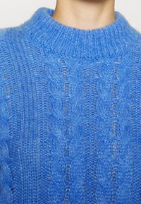 InWear Stickad tröja - blue