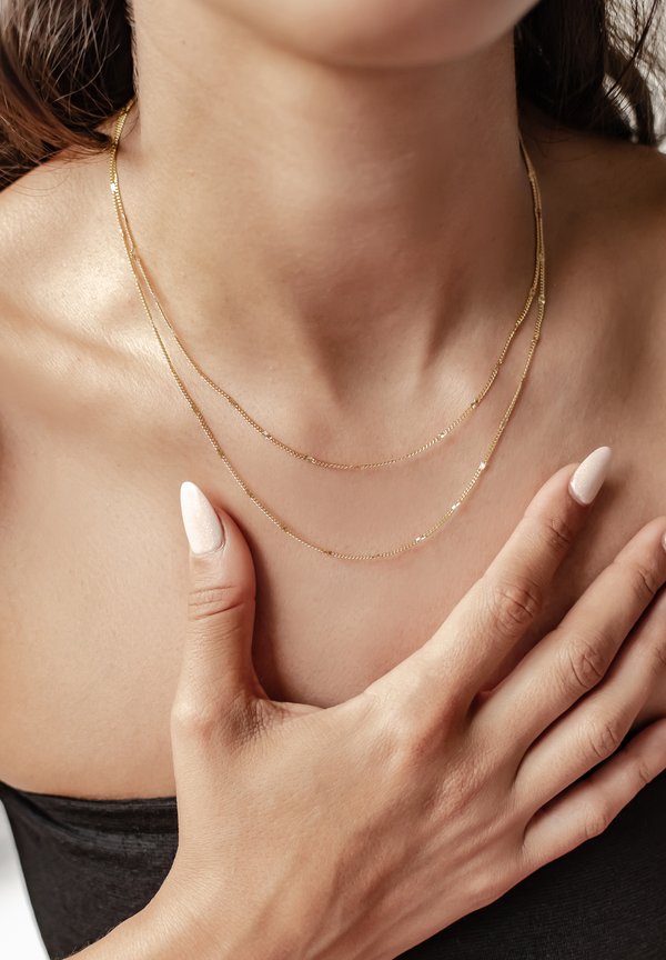 DELICATE STARBURST - Halskette