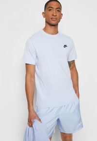 Nike Sportswear CLUB TEE - T-shirt básica - light marine