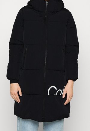 Abrigo de invierno - black