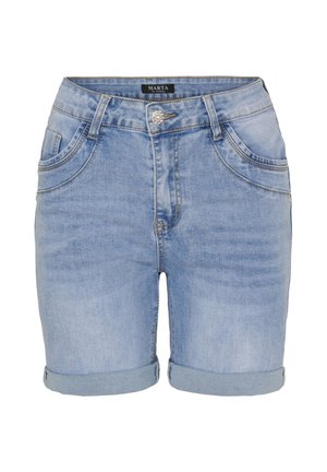 Lyseblå denimshorts med opklappede manchetter, forlommer, bæltestropper og en dekorativ rhinstenknaplukning.