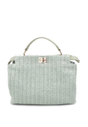 Mintgrüner gewebter Handtasche mit strukturiertem Finish, strukturiertem Design, doppelten Griffen und einer Goldverschluss.