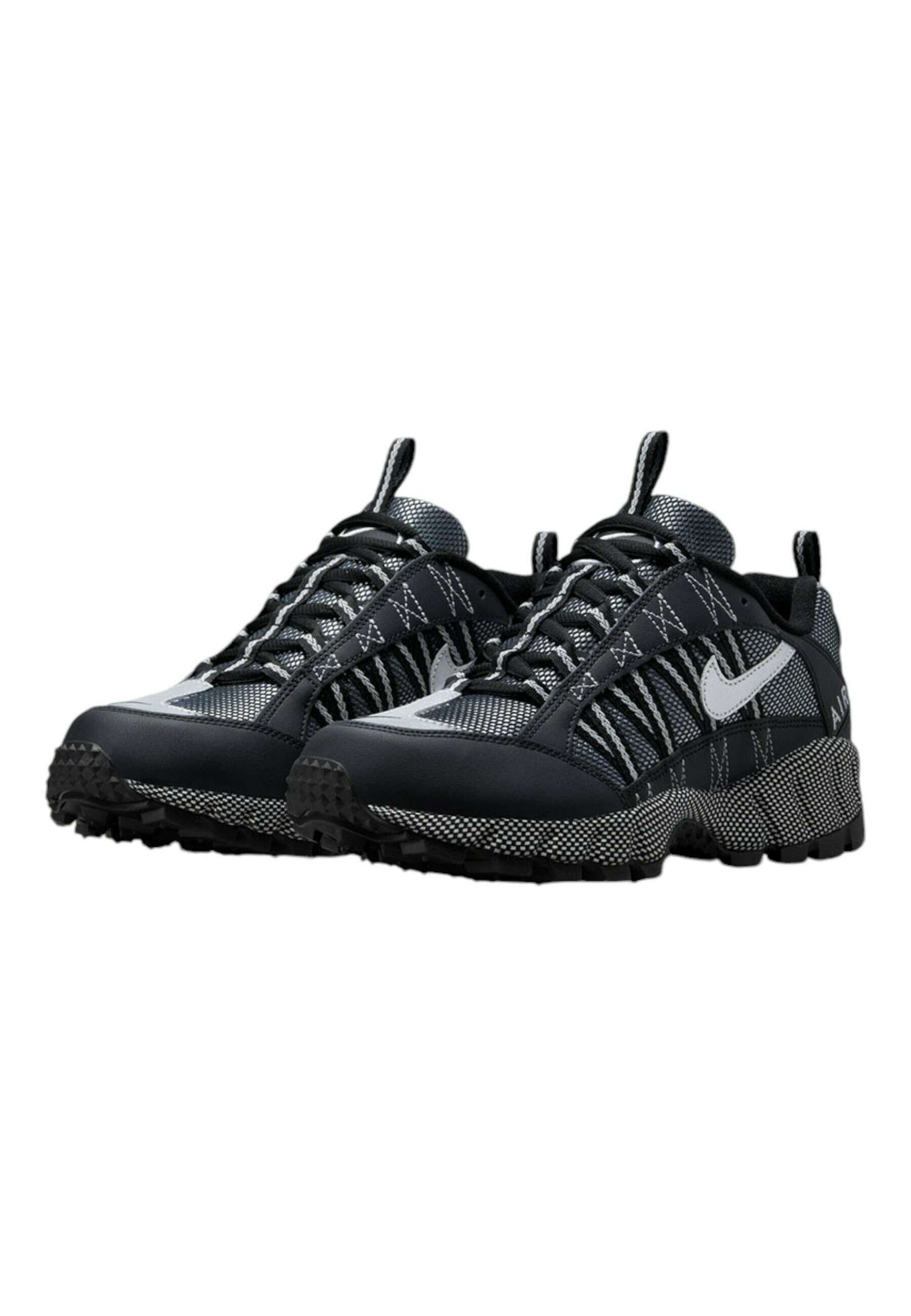 black and silver nike air