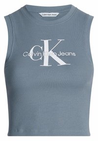 Crop top côtelé bleu clair avec un col rond, arborant un logo "CK" blanc et le texte "Calvin Klein Jeans" sur le devant.