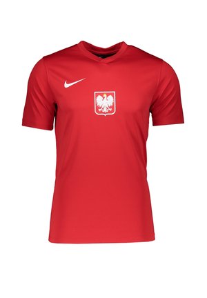 Maillot de sport rouge avec logo Nike blanc sur la poitrine droite et emblème blanc de l'aigle polonais avec couronne au centre. Manches courtes, col en V.