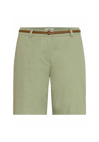 Lys grønn knelang shorts med et tynt brunt belte og beltehemper, frontglidelås og en ren, skreddersydd design.