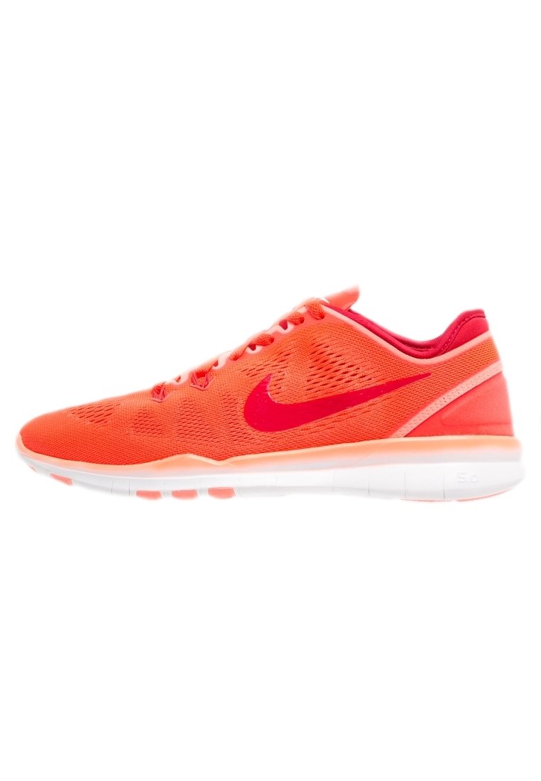 Nike Performance Training shoe - coral