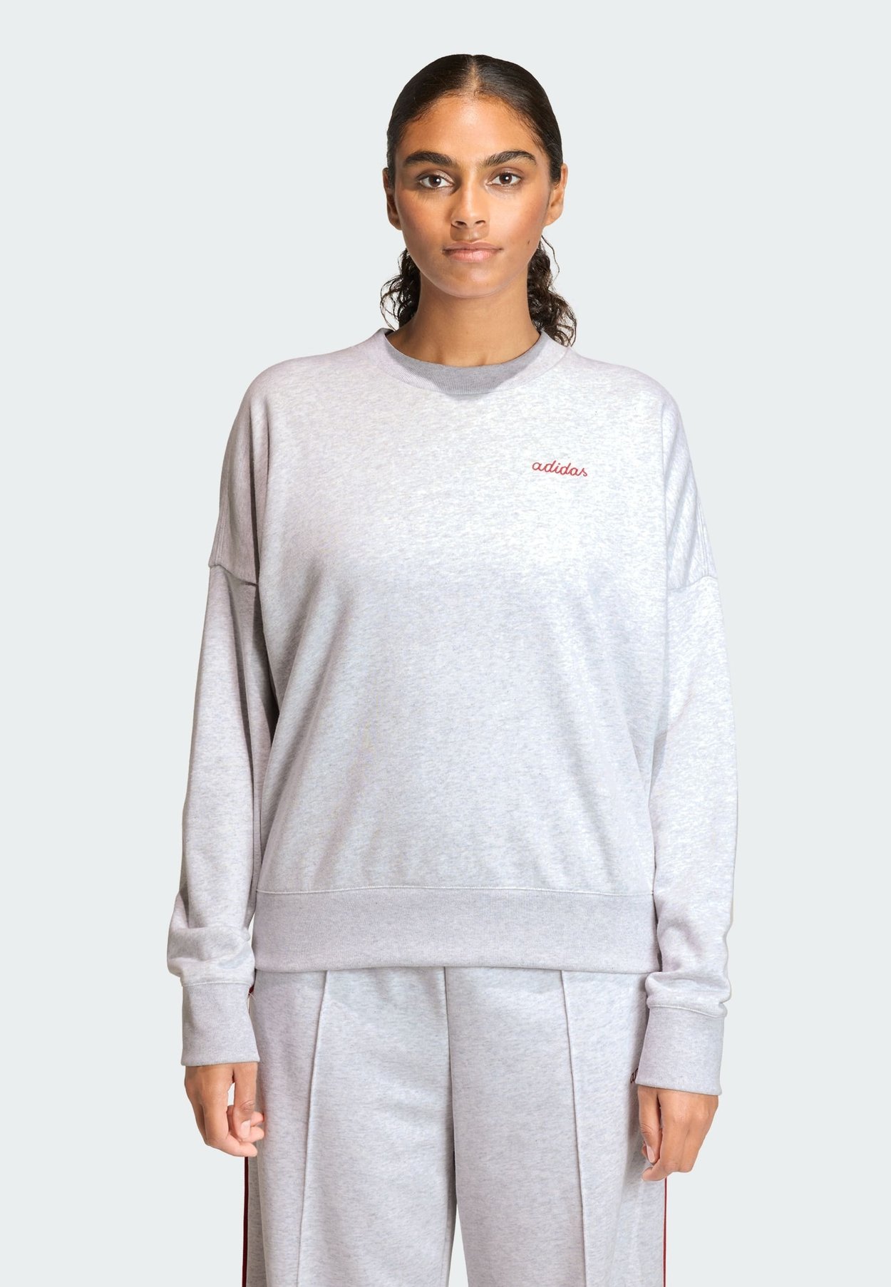 SEASONAL ESSENTIALS COLORPOP WITH EMBROIDERED GRAPHIC