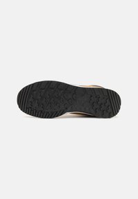Kappa MONSI MID - Túracipők - yellow tan/black