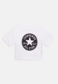 Converse - SIGNATURE CHUCK PATCH BOXY TEE - Potiskana majica - white Miniaturna slika 1