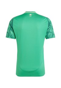 Maglietta sportiva verde a maniche corte con un motivo texturizzato sulle maniche, corpo liscio, colletto e un logo sulla schiena.