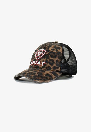 Cappellino da baseball con stampa leopardata e retro in rete nera, con ricamo del logo "ARIAT" in bianco e rosso sul pannello frontale.