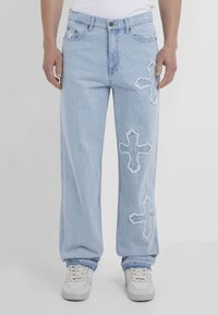 Karl Kani OG DISTRESSED CROSS GY FIVE POCKET DENIM - Jeans straight leg - light blue