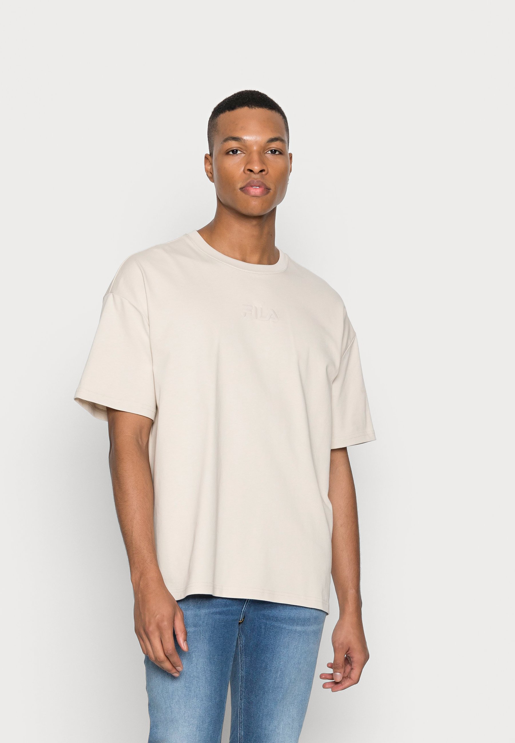 fila oversized tee