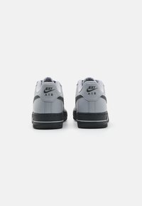 Nike Sportswear AIR FORCE 1 UNISEX - Sportbačiai - wolf grey/dark smoke grey