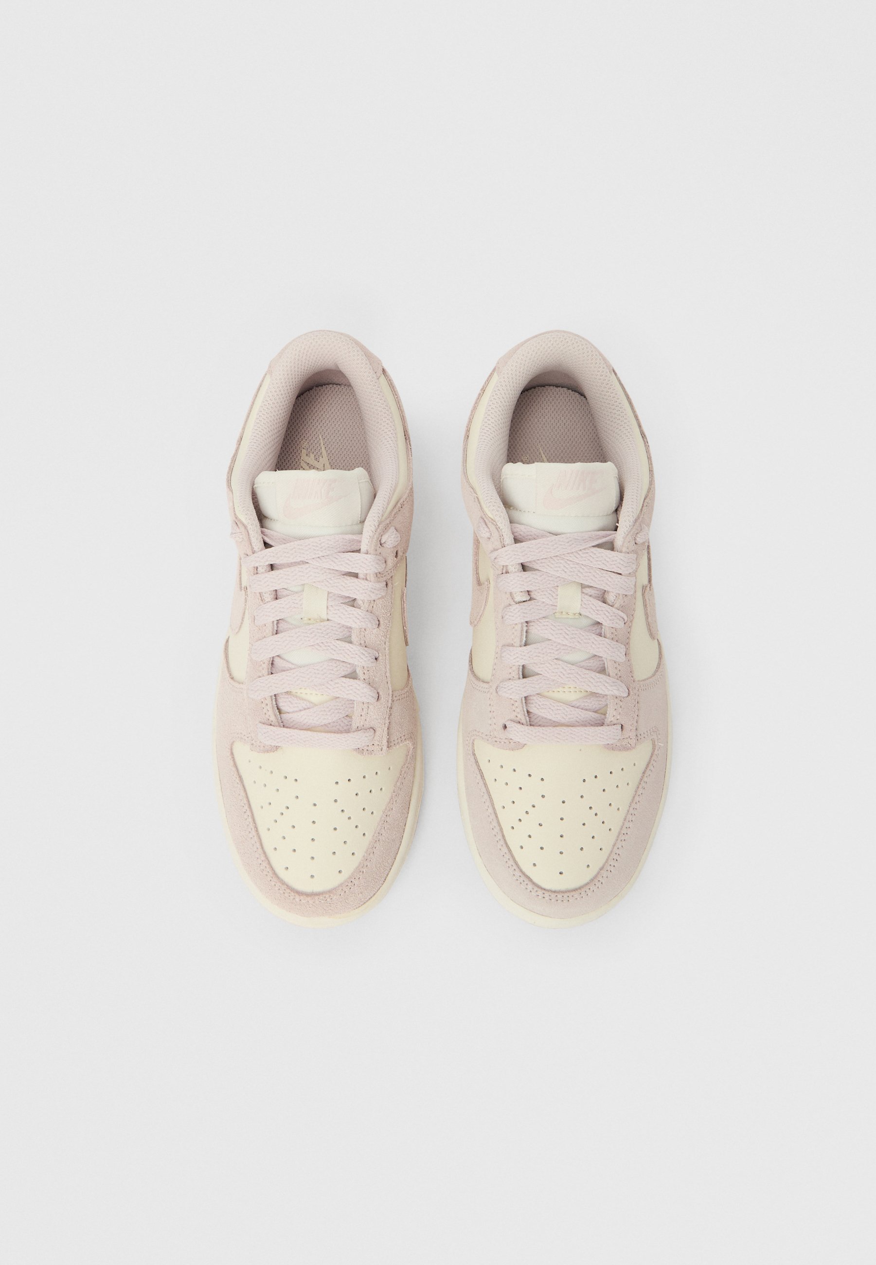 nike dunks low sail pearl