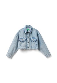 Kort denimjacka i ljusblått med klassisk krage, knappstängning, två bröstfickor och fransade fåll.