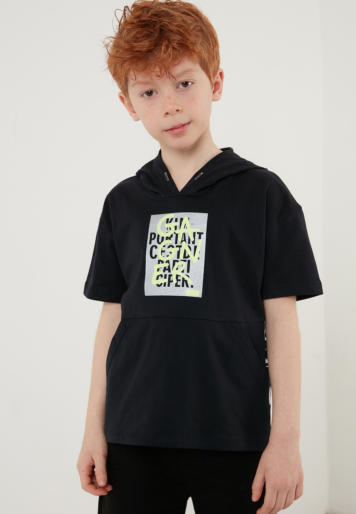 LELA REGULAR FIT T-SHIRT AND SHORTS 