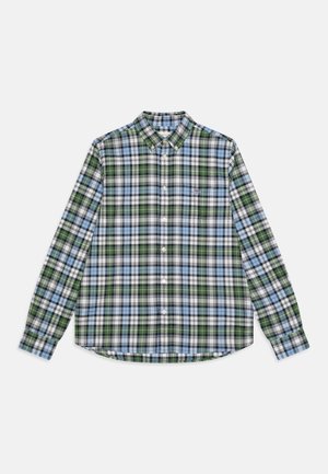 Camisa de botão de manga longa em padrão quadriculado multicolorido, apresentando tons de azul, verde, preto e branco, com colarinho clássico e barra arredondada.
