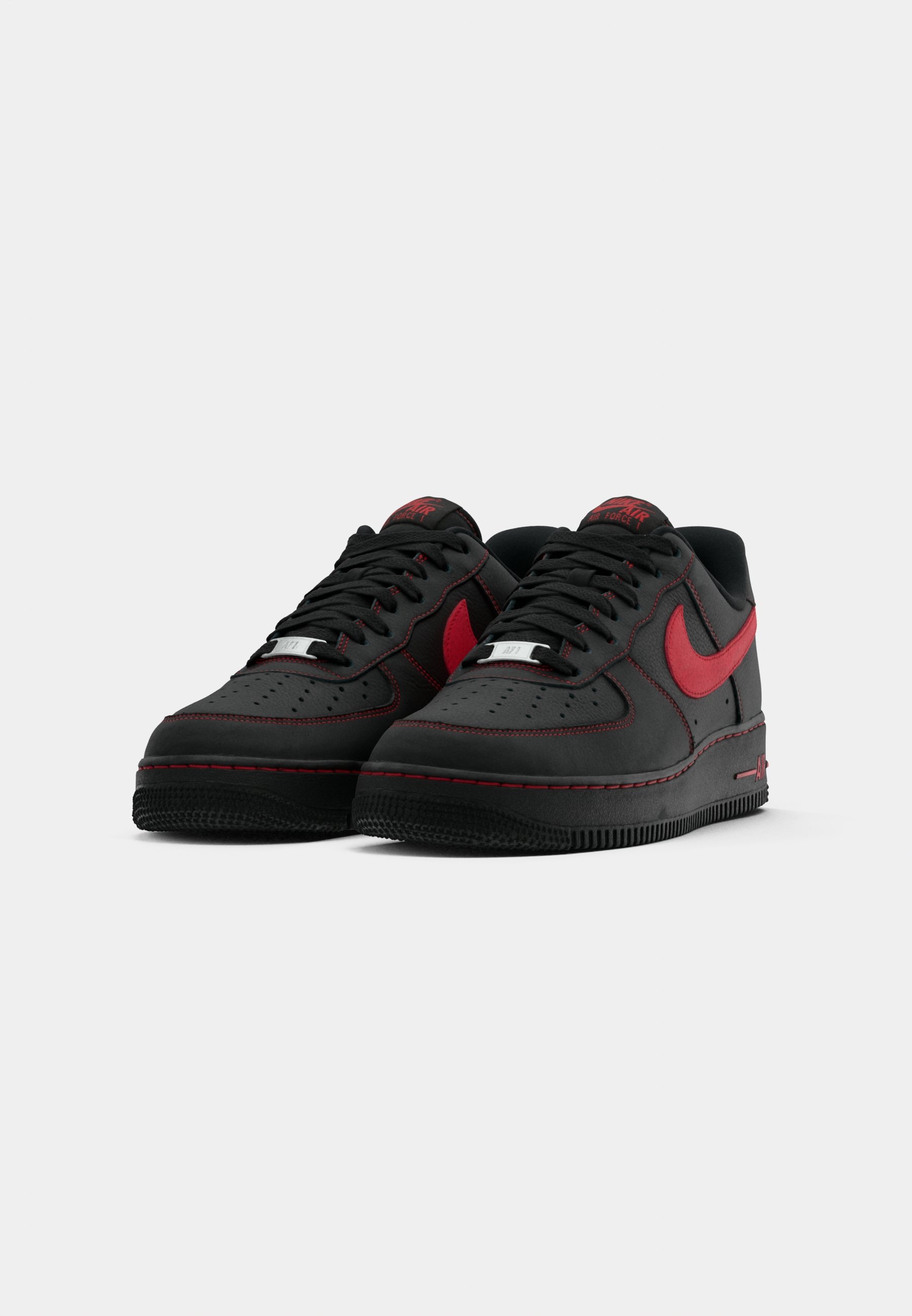 美品 Nike Air Force 1 black University red ナイキ エア フォース 1 07 エレベート ロー “ブラック
