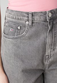 Tommy Jeans Jeans relaxed fit - black denim