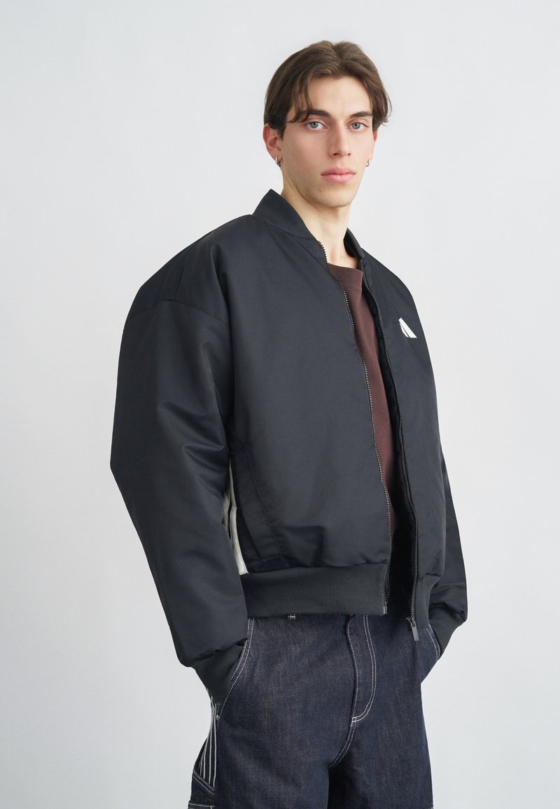 adidas Originals STADIUM - Bomber dzseki - black/off-white