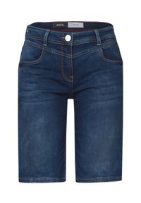 Bermudas de mezclilla en azul oscuro con cierre de botón, cinco bolsillos, costuras en contraste y una textura suave.