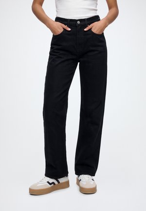 Abercrombie & Fitch, Дънки със свободна кройка - 975