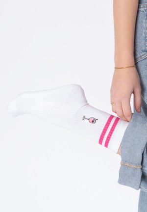 OCCULTO, 3 PACK MOTIV TENNISSOCKEN - Socks - drinks-summer