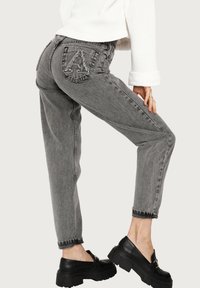 ANGELL TESS szary denim