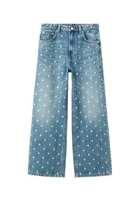 Jeans din denim albastru cu picioare largi, cu buline albe, buzunare frontale, găici pentru curea și închidere cu nasture.