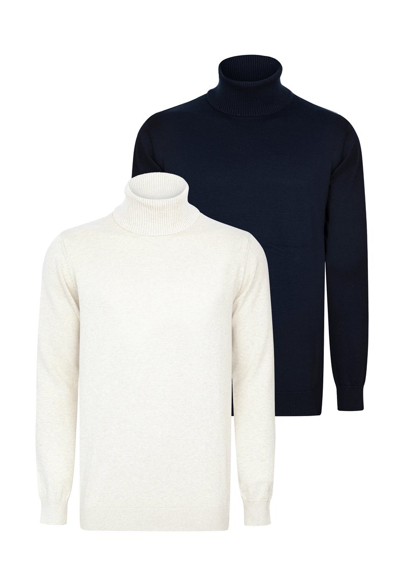 Dos suéteres de cuello alto: uno en beige claro y otro en azul marino oscuro. Cuellos y puños acanalados, textura de punto, ambos tienen mangas largas.