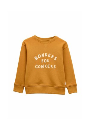 Garstyčių geltonumo džemperis su ribotais rankogaliais ir apačia, priekyje centre baltomis raidėmis "BONKERS FOR CONKERS".