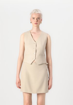 ONLY ONLCARO VEST - Waistcoat - oxford tan
