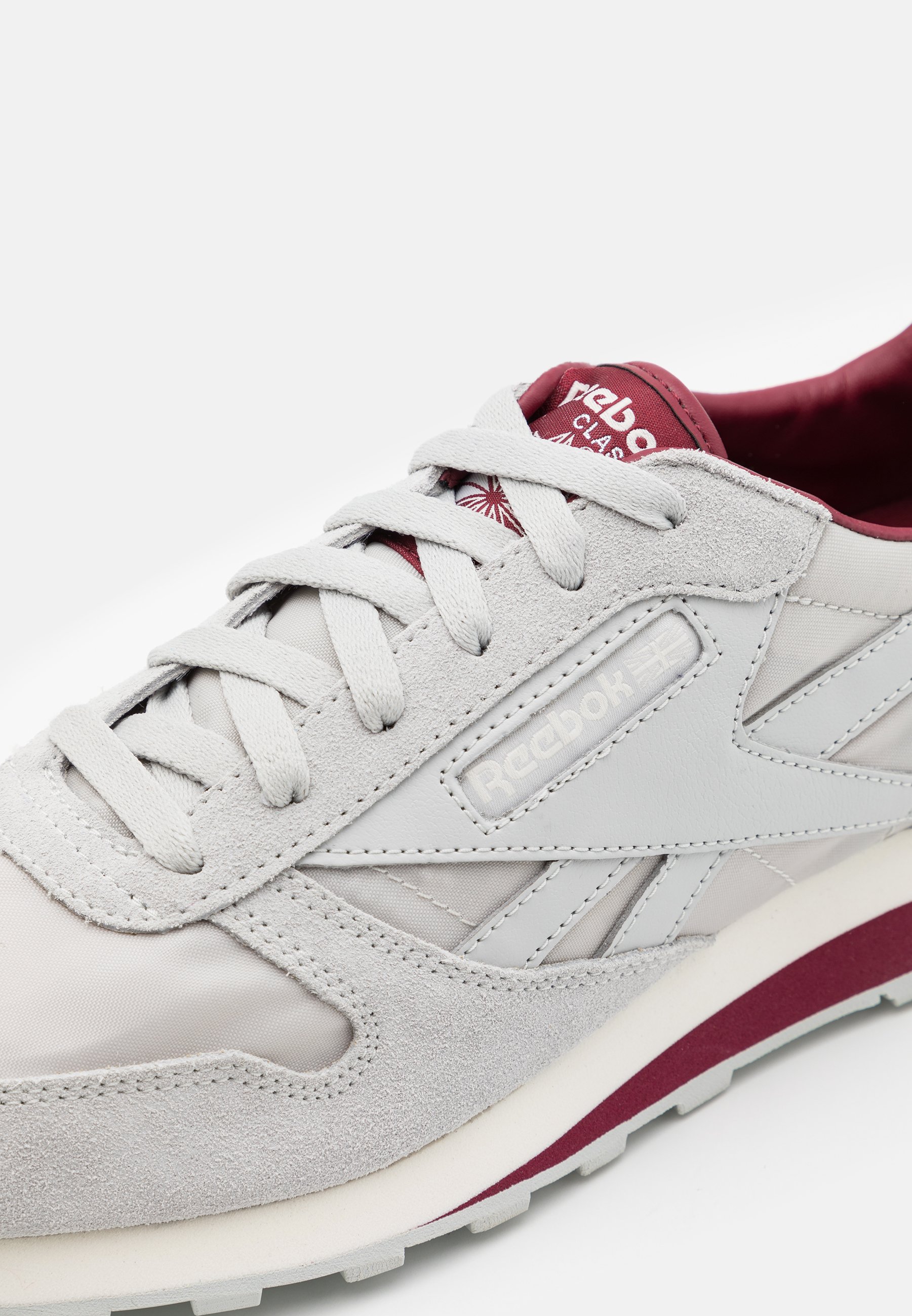 reebok classic athletic