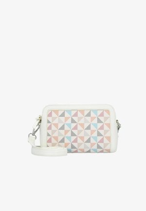 Billetera blanca con un patrón geométrico de triángulos en colores pastel, con una correa desmontable y textura suave. Diseño de cierre superior.