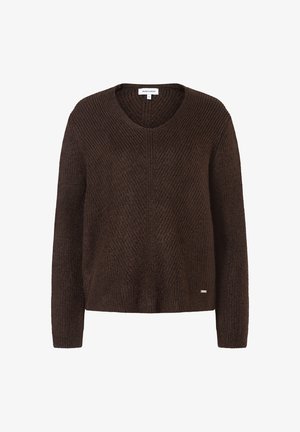 Brauner gestrickter Pullover mit V-Ausschnitt, der ein strukturiertes Design, lange Ärmel und ein kleines Logotag am Saum aufweist.