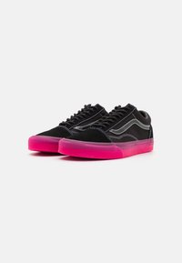 Vans OLD SKOOL UNISEX - Joggesko - sour power/hot pink