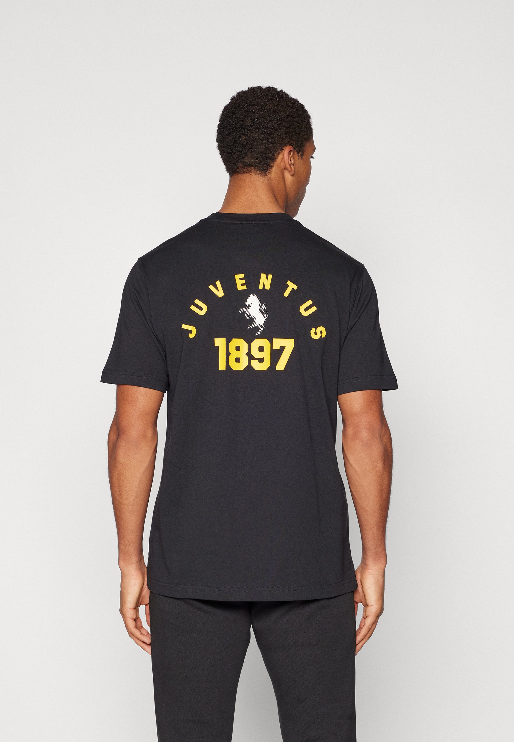 adidas Juventus Tシャツ ADIDAS JUVENTUS T-SHIRT - Balkan Sport sh.p.k