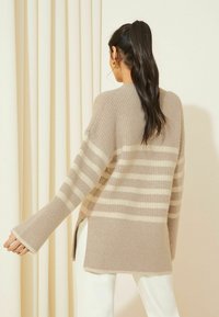 Friends Like These Strickpullover - mushroom