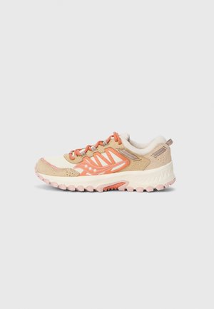 GRID PEAK - Zapatillas - sand/clay