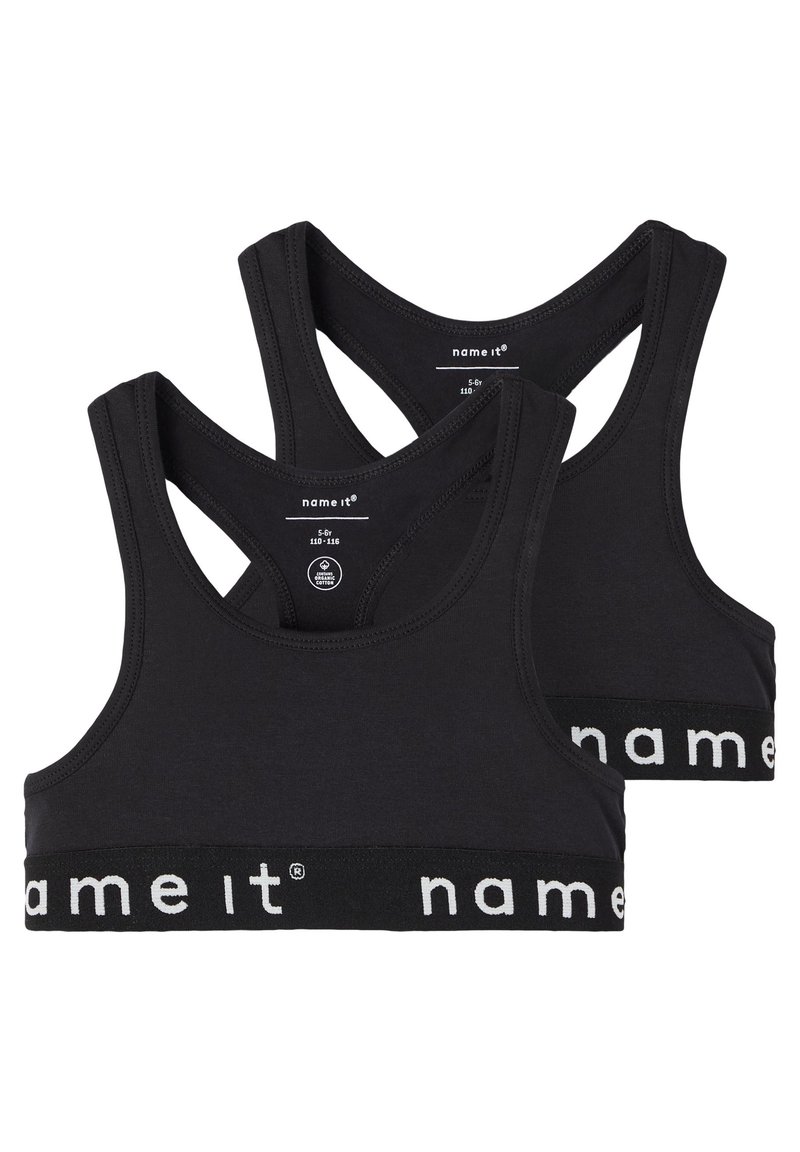 Sutiene sportive negre din bumbac cu un design racerback. Prezintă o bandă elastică lată cu "name it" scris cu litere albe. Două unități afișate.